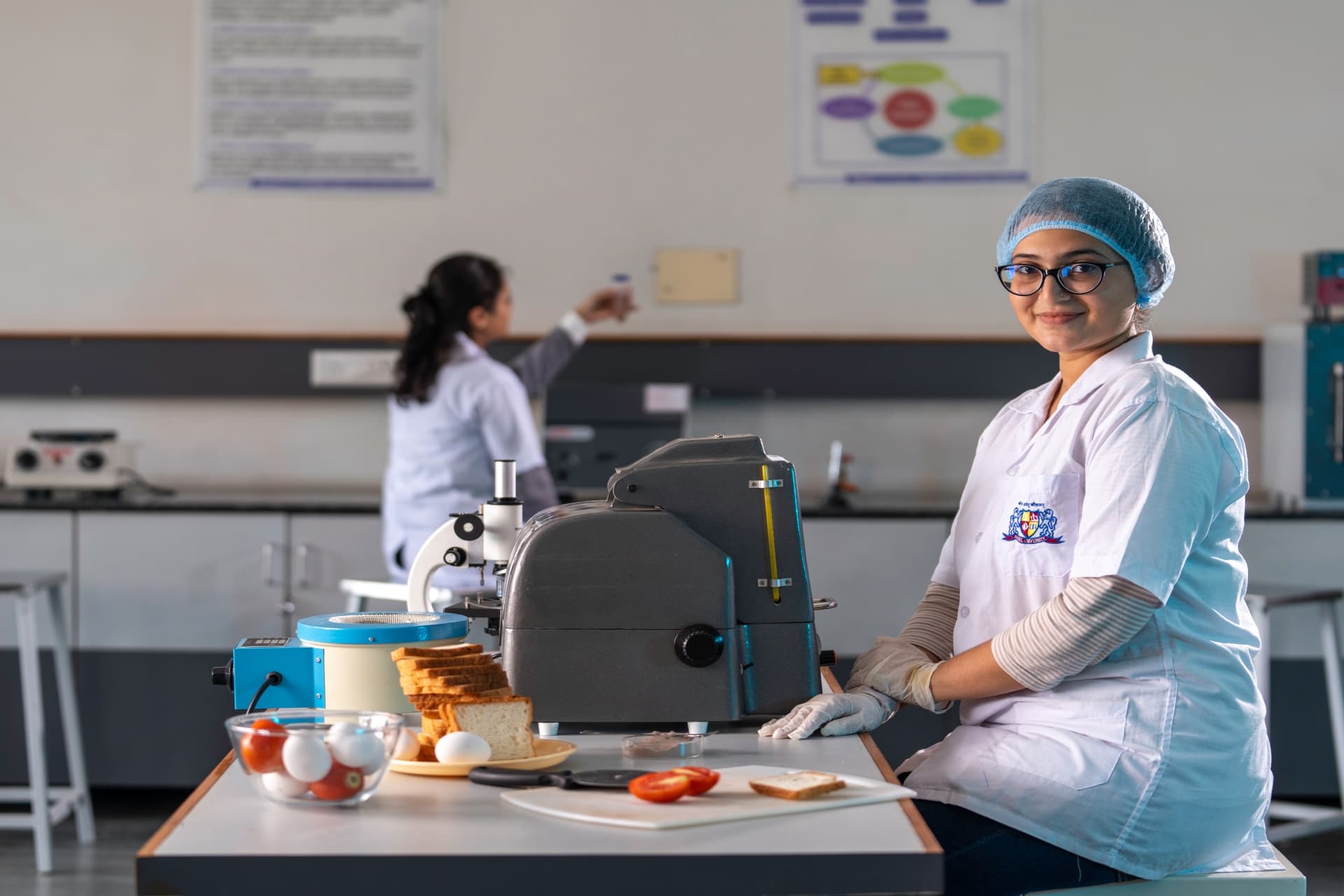 Future of Allied Healthcare Careers in India: Roles Beyond Doctors and Nurses 